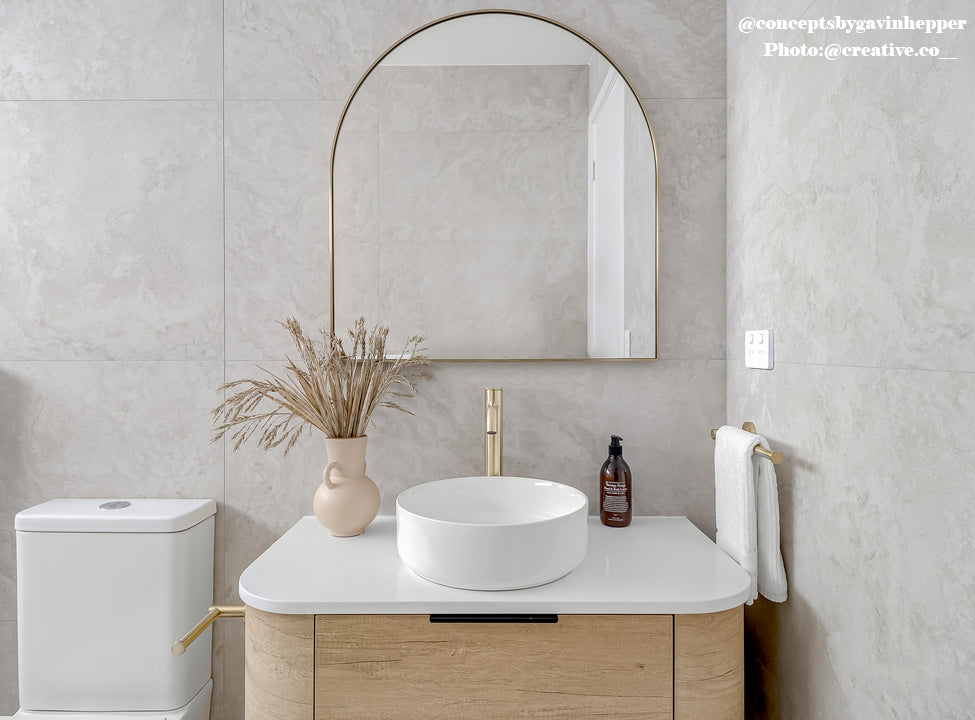 Bondi 750mm Natural Oak Wall Hung Curve Cabinet Only