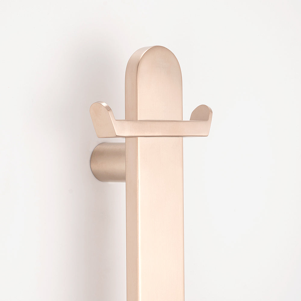Radiant VERTICAL FLAT BAR HOOK CHAMPAGNE