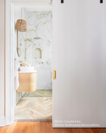 Bondi 600mm Natural Oak Wall Hung Curve Cabinet Only