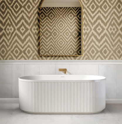 Attica Havana 1500 Gloss White Freestanding Bath with Overflow