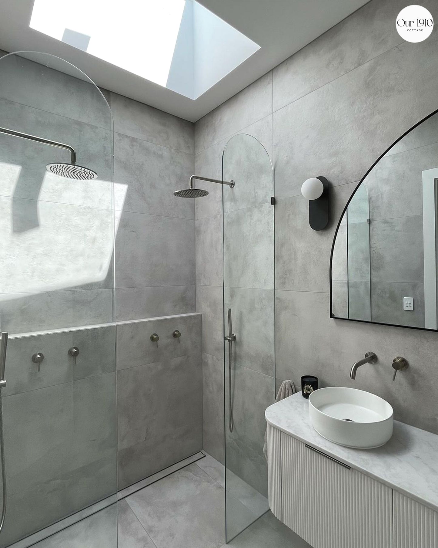Bondi 1800mm Satin White Fluted Wall Hung Curve Cabinet Only