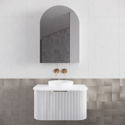 600mm Matt white Matt white Arch shape 1 Door shaving cabinet with 2 adjustable glass shelves and 1 fixed shelf, whloe body is made by plywood - 600 x 870 x 140