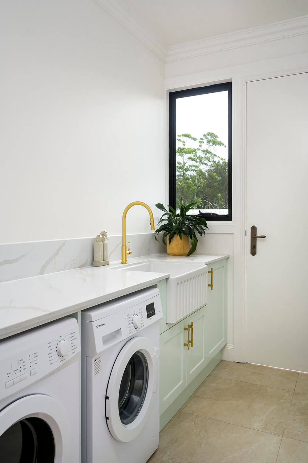 Ludlow Pull Out Sink Mixer - Brushed Brass