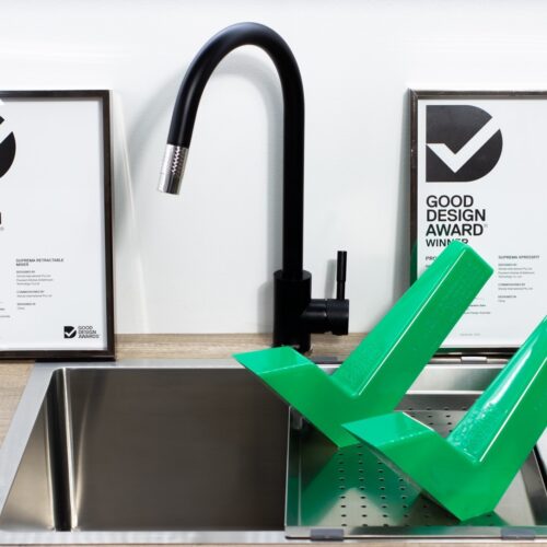 XPLORER     Stainless Steel Gooseneck XPRESSFIT retractable mini pull out mixer with designer nozzle Black & Bling
