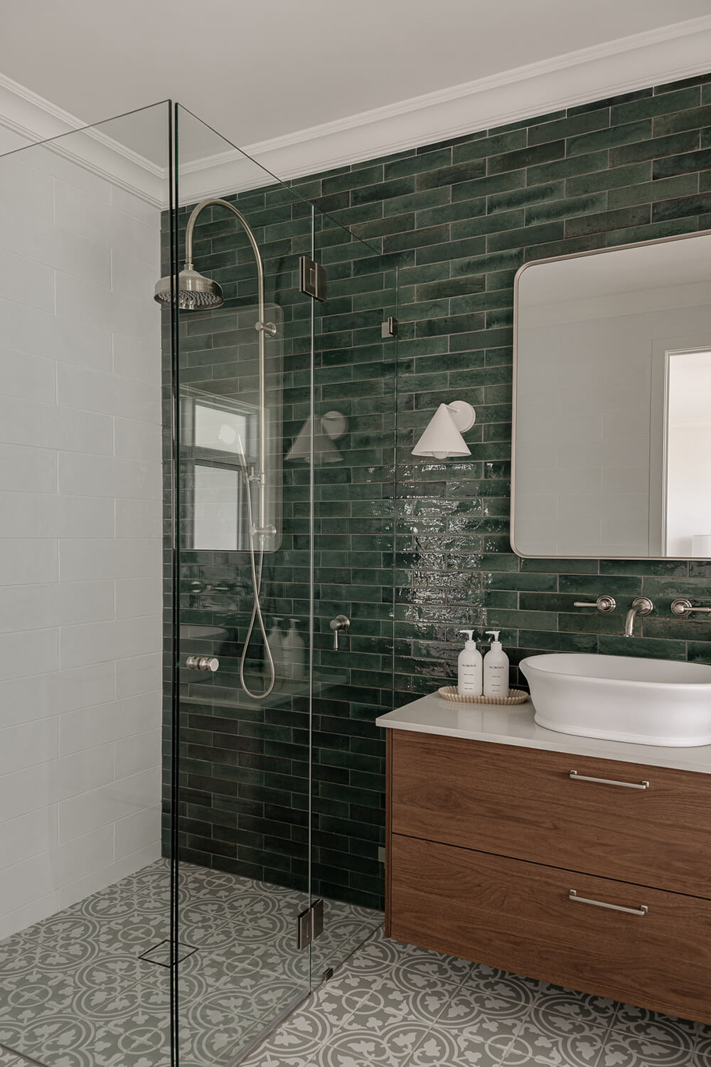 Cambridge 54x39 TitanCast Basin - Satin Silk White