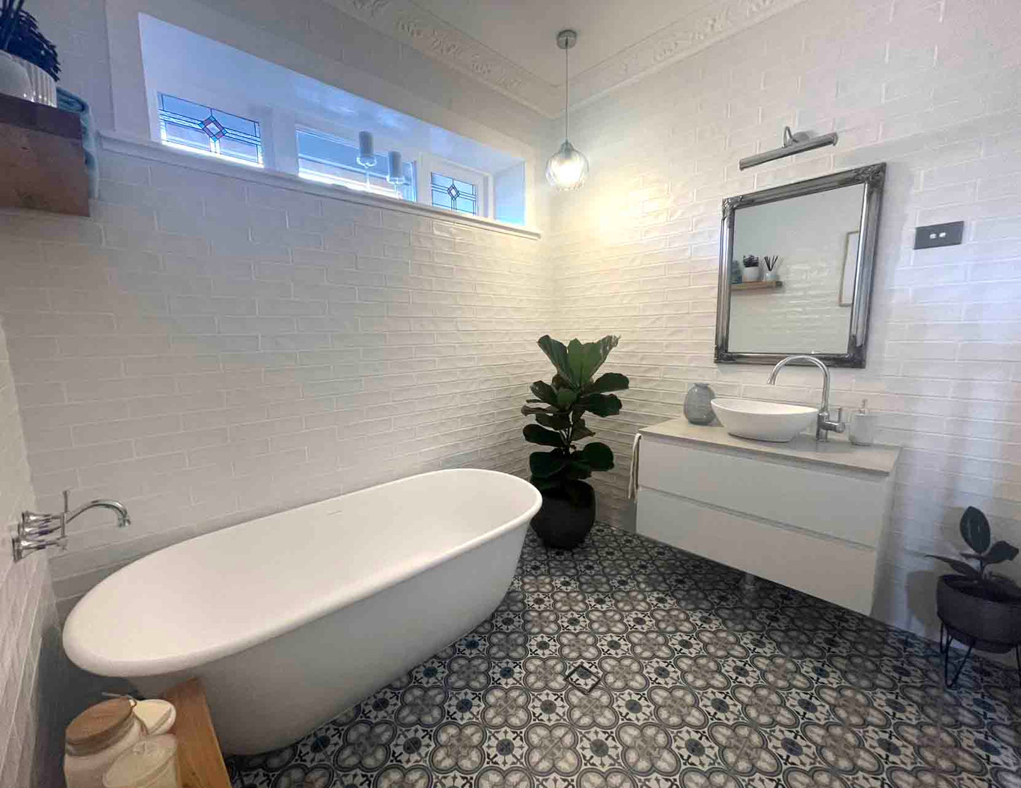Blanche 162 TitanCast Bath - Satin Silk White