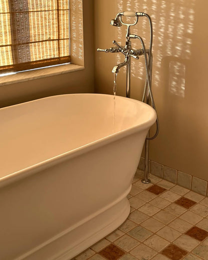 Cambridge 174 TitanCast Bath - Gloss White