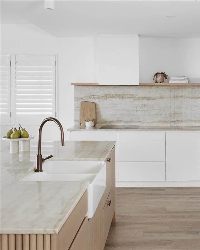 KIT - Chester 80 x 50 Double Flat Fine Fireclay Farmhouse Butler Sink - With Overflow, No tap hole