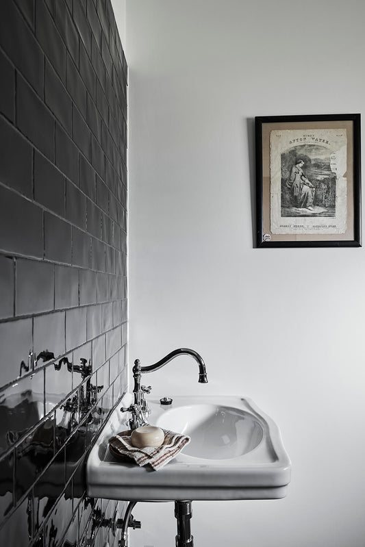 Claremont 58x45 Basin - 1TH