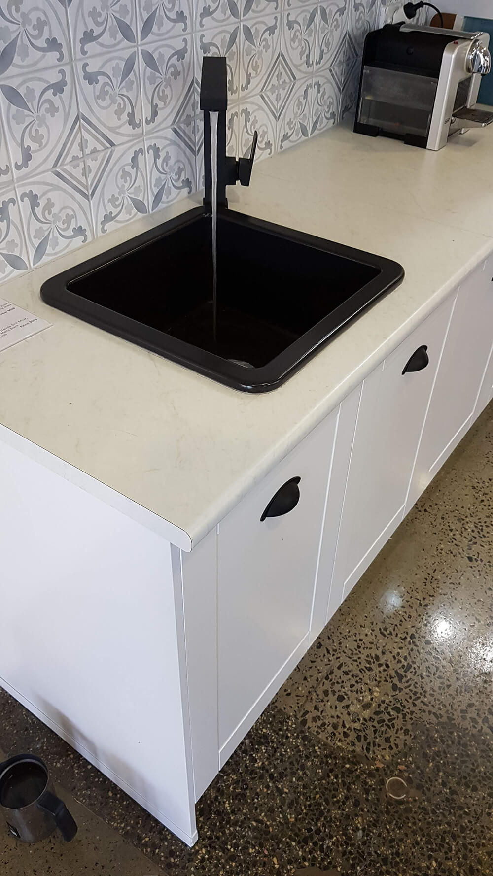 Cuisine 46x46 Inset / Undermount Fireclay Sink - Matte Black