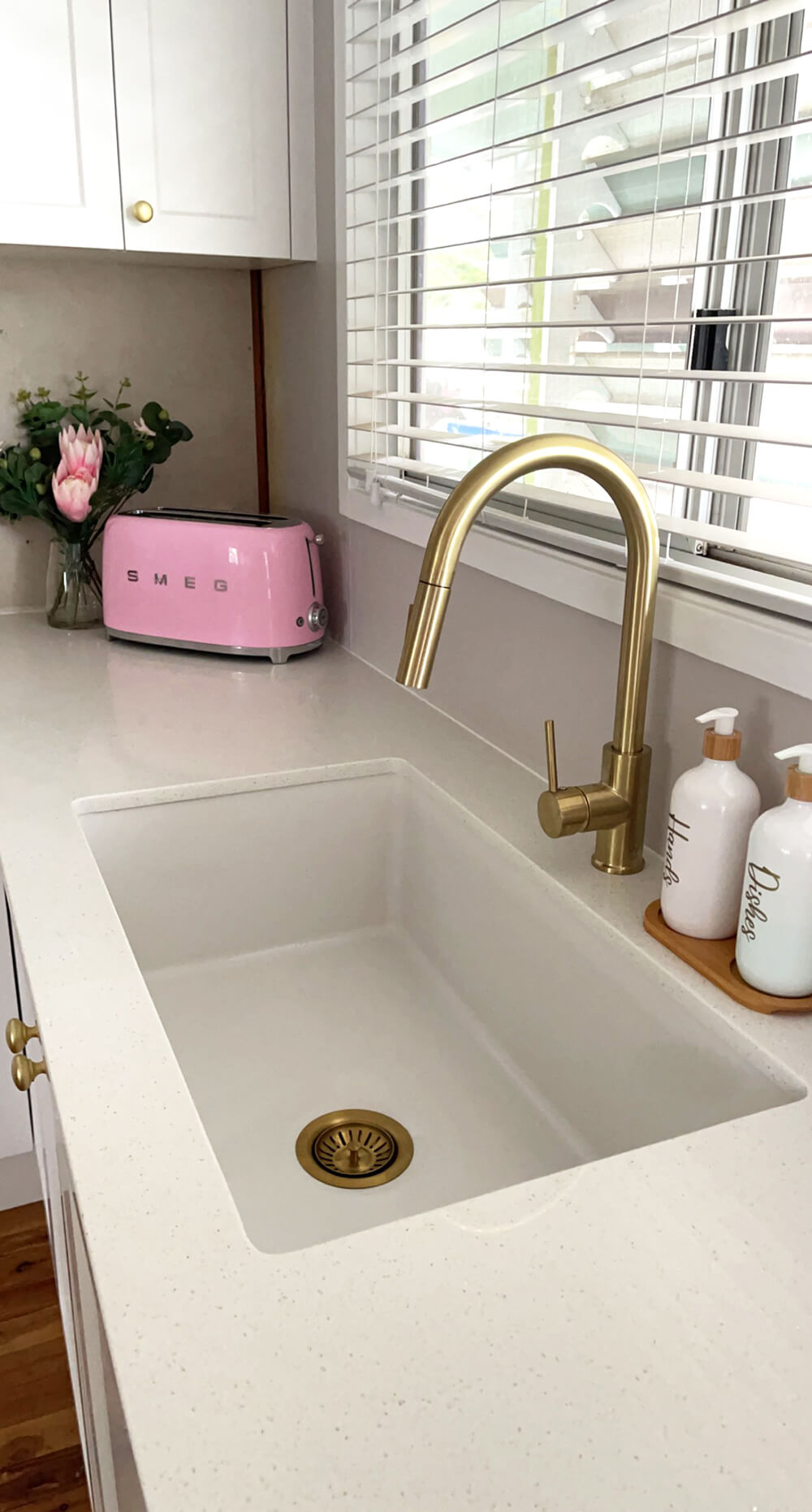 Cuisine 81x48 Inset / Undermount Fireclay Sink with Overflow