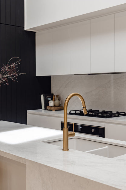 KIT - Cuisine 85x46 Inset / Undermount Fireclay Sink Matte White with Overflow Incl. Waste