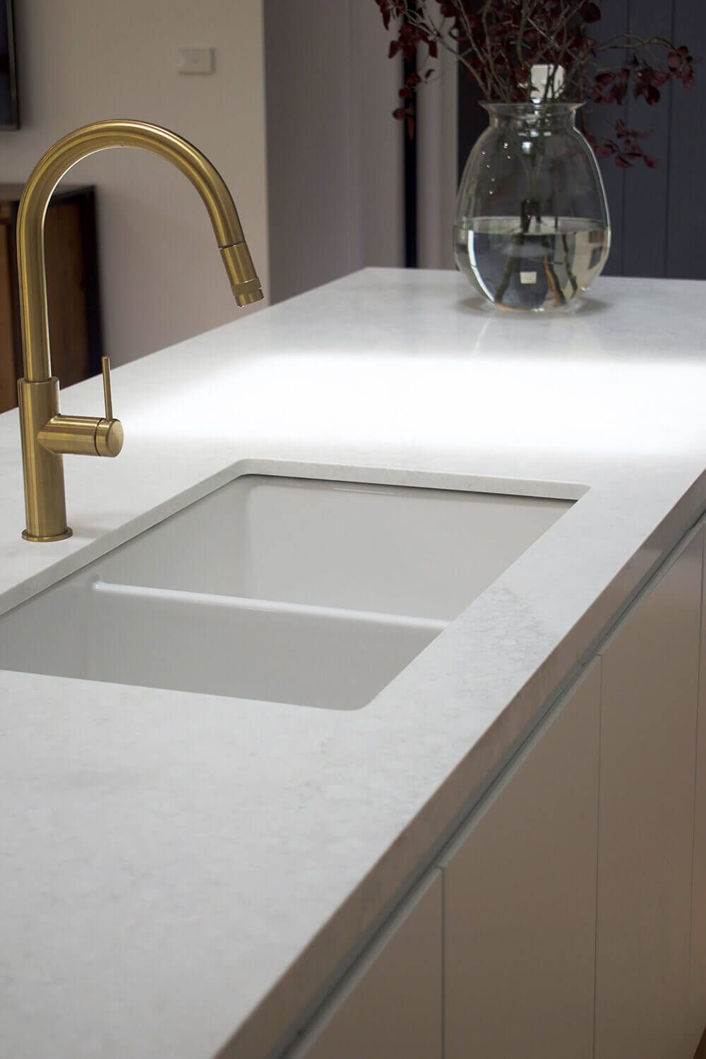 KIT - Cuisine 85x46 Inset / Undermount Fireclay Sink Matte White with Overflow Incl. Waste