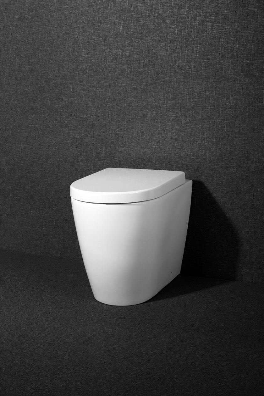 Narva Rimless Floor Pan with Thin Seat & Pan Bend