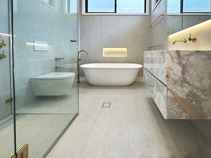 Blanche 162 TitanCast Bath - Satin Silk White