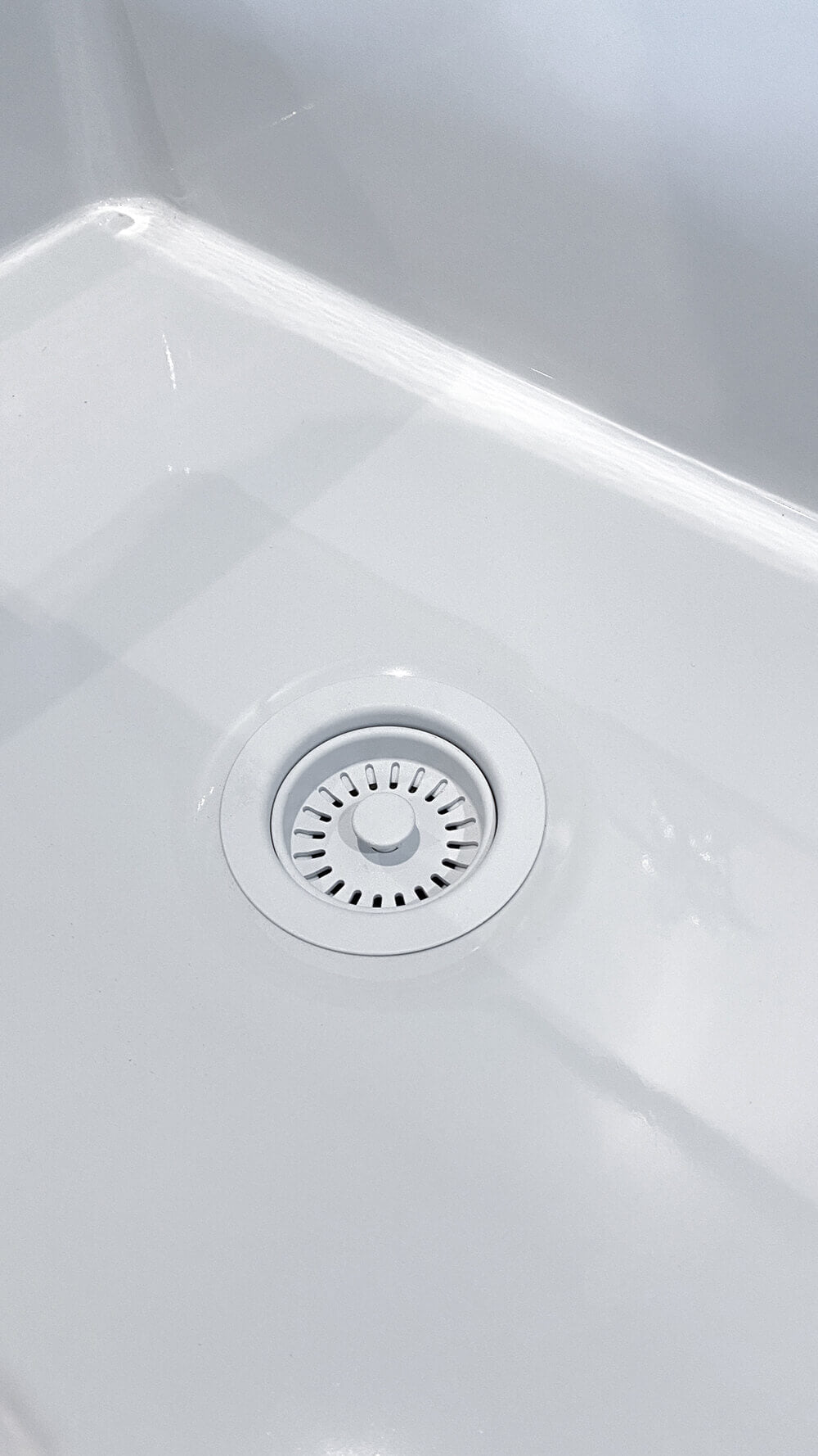 90x50 Matte White Basket Waste & Long Bolt