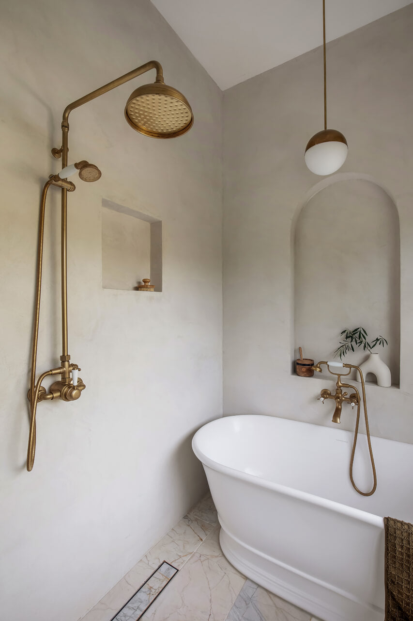 Cambridge 156 TitanCast Bath - Satin Silk White