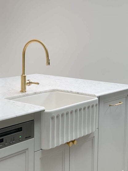 Novi 60x46 Fireclay Butler Sink - Gloss White