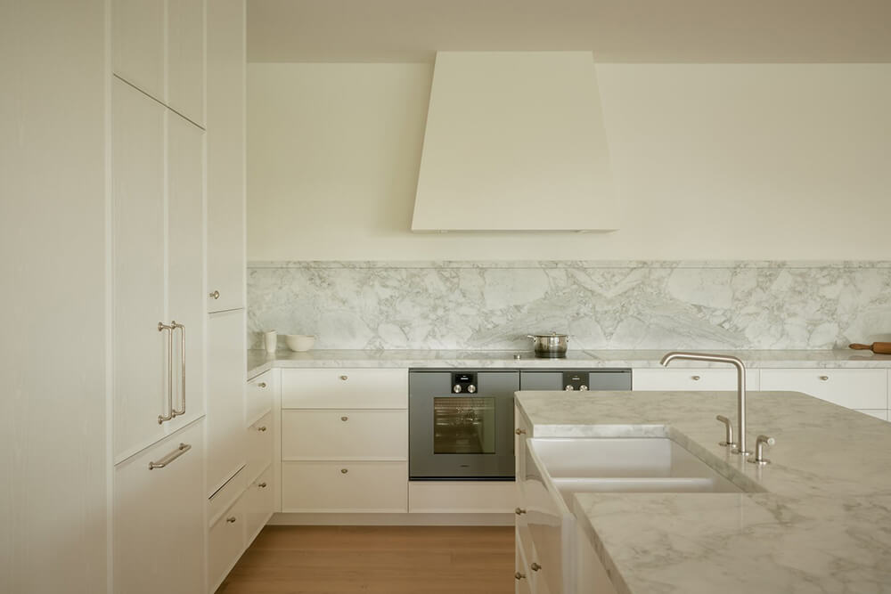 Novi 84x46 Double Bowl Fireclay Butler Sink