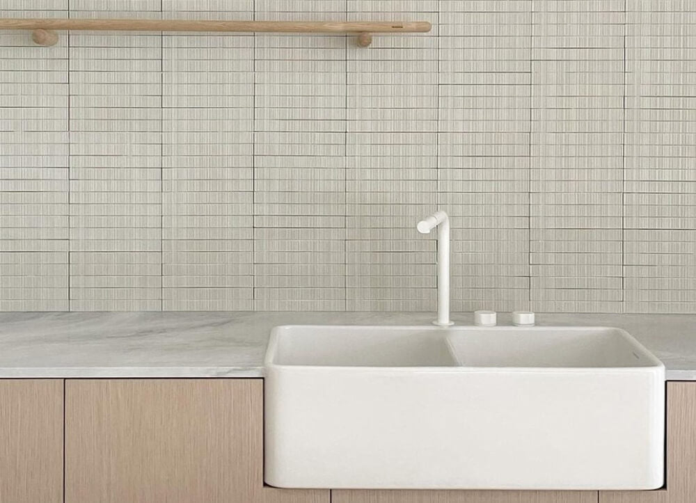 Novi 84x46 Double Bowl Fireclay Butler Sink