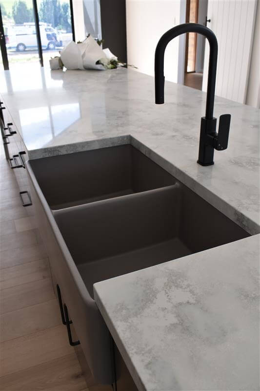 KIT - Novi 85x46 Fireclay Butler Sink - Concrete Look With Overflow Incl. Waste