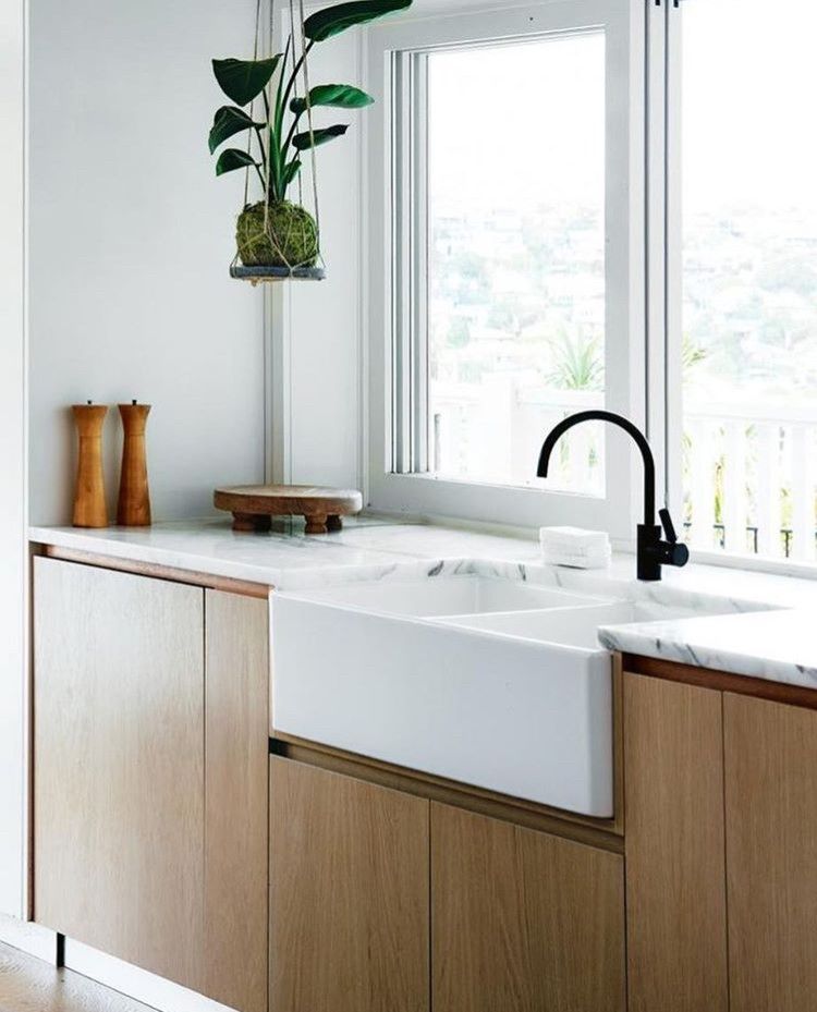 Novi 85x46 Double Bowl Fireclay Butler Sink - Gloss White