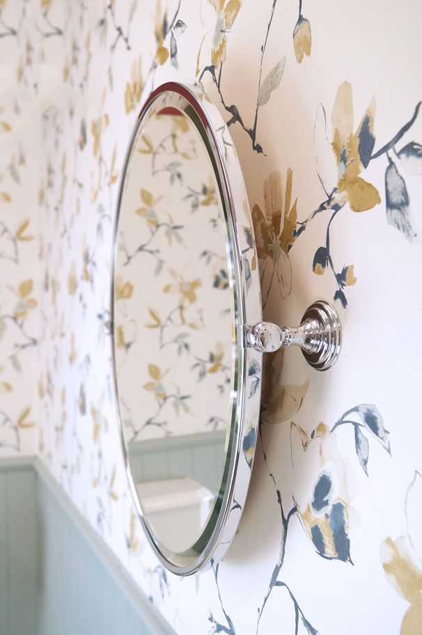 Mayer Oval Mirror - Brushed Brass