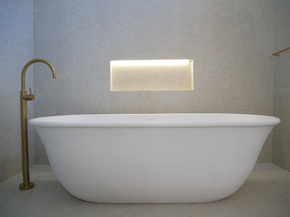 Blanche 162 TitanCast Bath - Satin Silk White