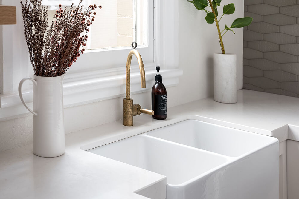 Novi 85x46 Double Bowl Fireclay Butler Sink - Gloss White