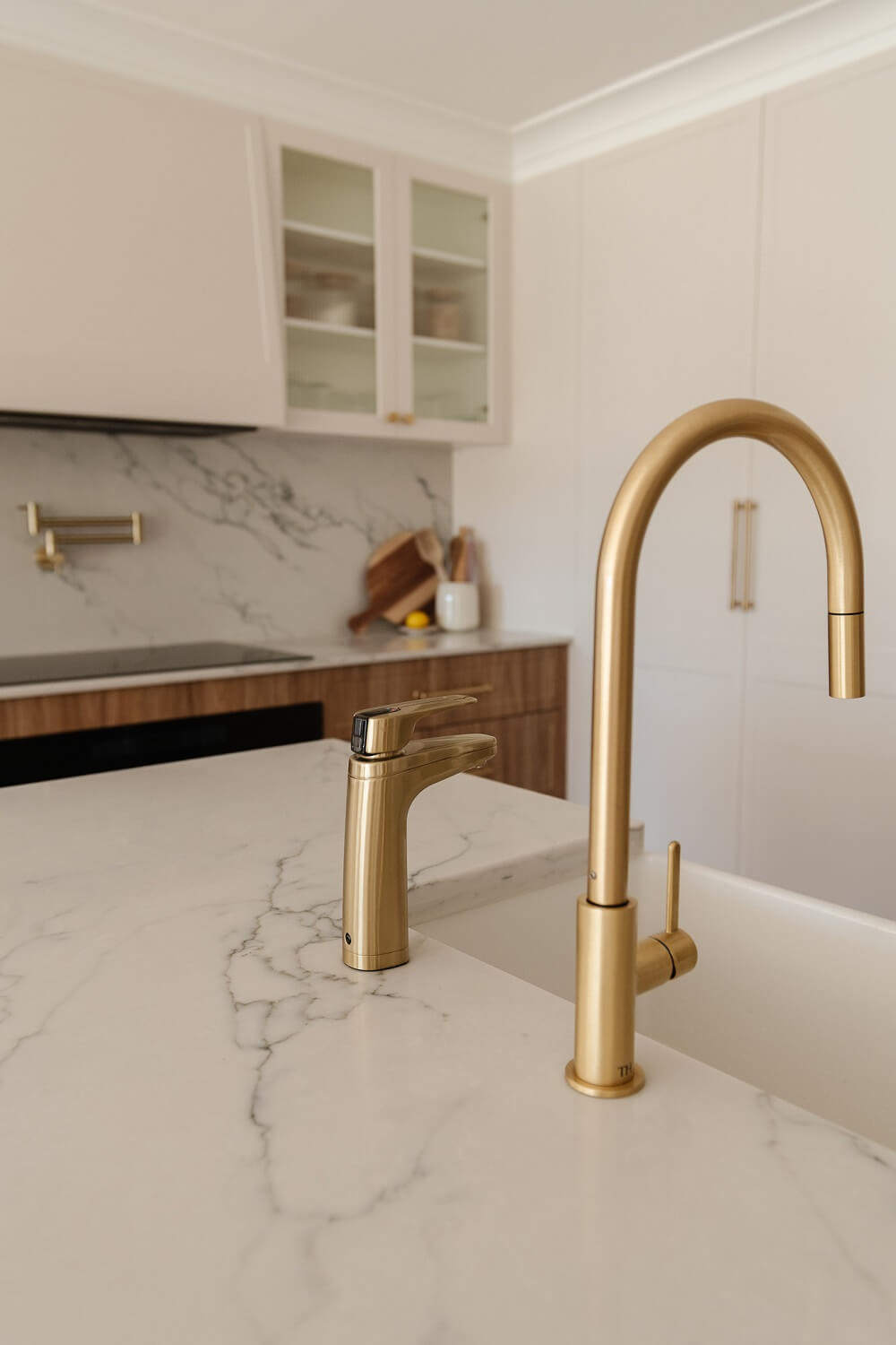 Naples Pull Out Sink Mixer - Brushed Brass